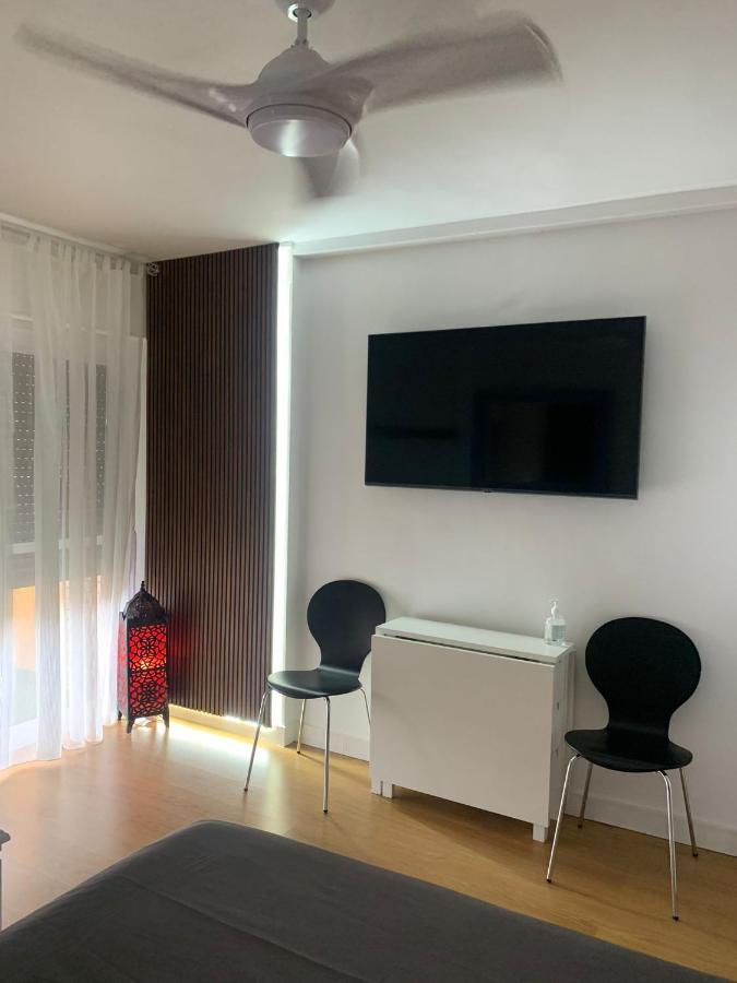 Sweet Home Benalmadena, Estudio Con Vistas Al Mar Y Excelente Conexion Wifi, Para No Fumadores, Con Piscinas, Sea Views, With Swimming Pools, Completely Renovated, Ideal For Older People, Bright With Morning Sun, No Smoking Exterior photo