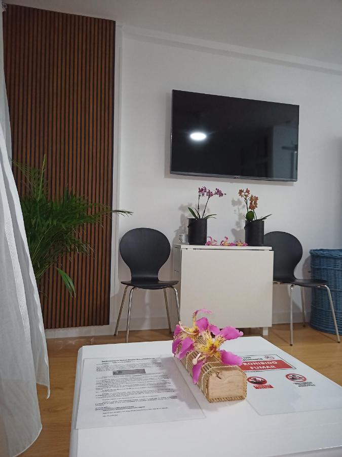 Sweet Home Benalmadena, Estudio Con Vistas Al Mar Y Excelente Conexion Wifi, Para No Fumadores, Con Piscinas, Sea Views, With Swimming Pools, Completely Renovated, Ideal For Older People, Bright With Morning Sun, No Smoking Exterior photo