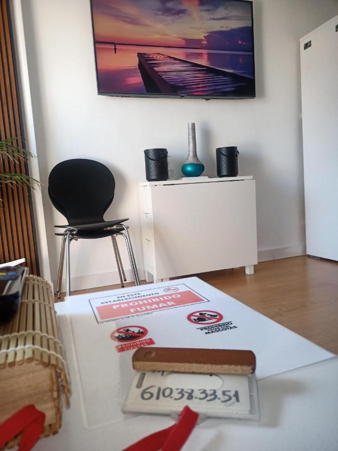 Sweet Home Benalmadena, Estudio Con Vistas Al Mar Y Excelente Conexion Wifi, Para No Fumadores, Con Piscinas, Sea Views, With Swimming Pools, Completely Renovated, Ideal For Older People, Bright With Morning Sun, No Smoking Exterior photo